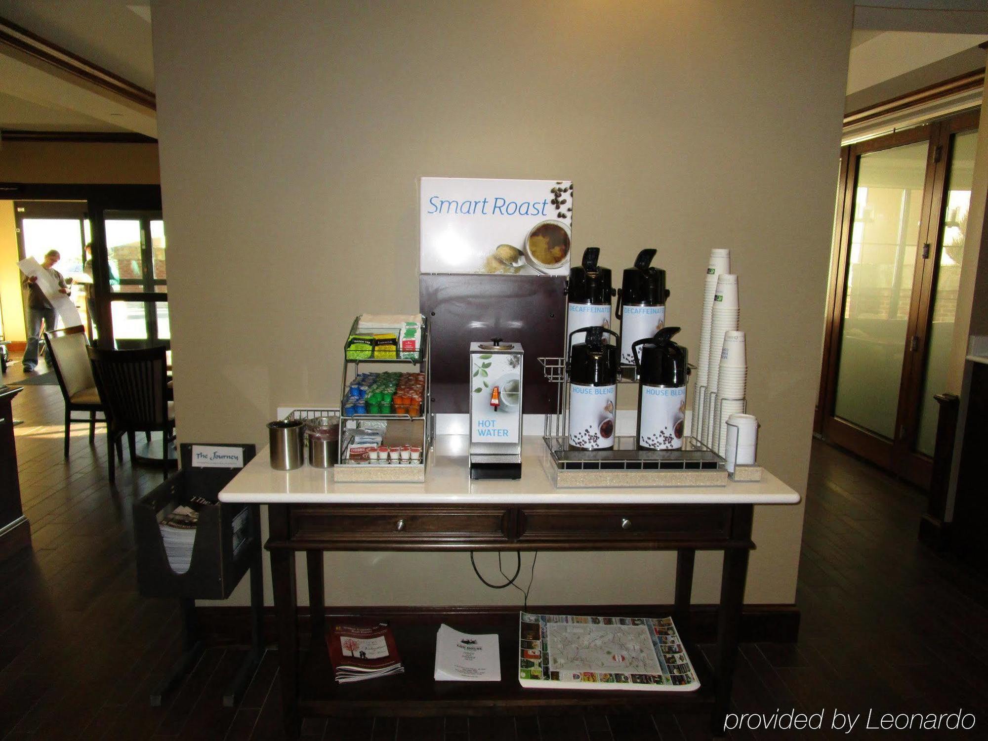 西杰斐逊智选假日酒店 外观 照片