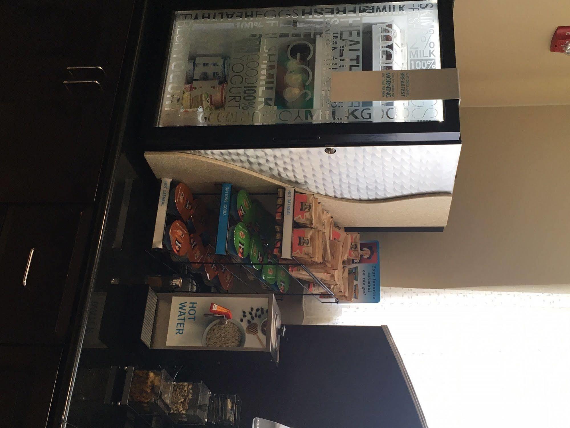 西杰斐逊智选假日酒店 外观 照片